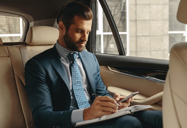 14 Ways To Make Money Driving